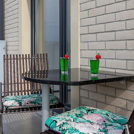 Na Wydmach Sea View By Renters Prestige Apartment Miedzywodzie Bagian luar foto
